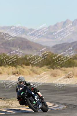 media/Nov-16-2025-Race Pace (Sun) [[8c5fa54630]]/Non Verified Riders (1st 20 Minutes)/2-Turn 10 (1010am)/